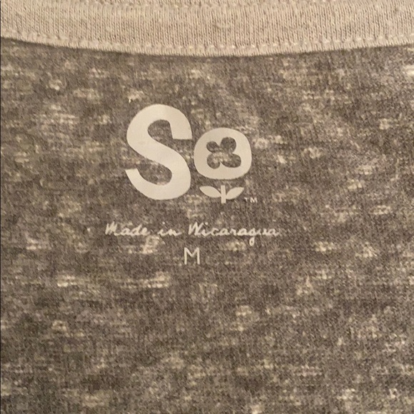 Gray tee - Picture 2 of 2